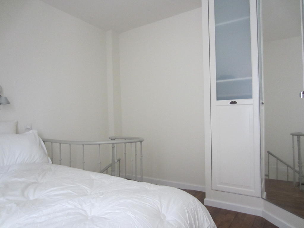 Urban Chic Montmartre Loft Apartment ปารีส ภายนอก รูปภาพ