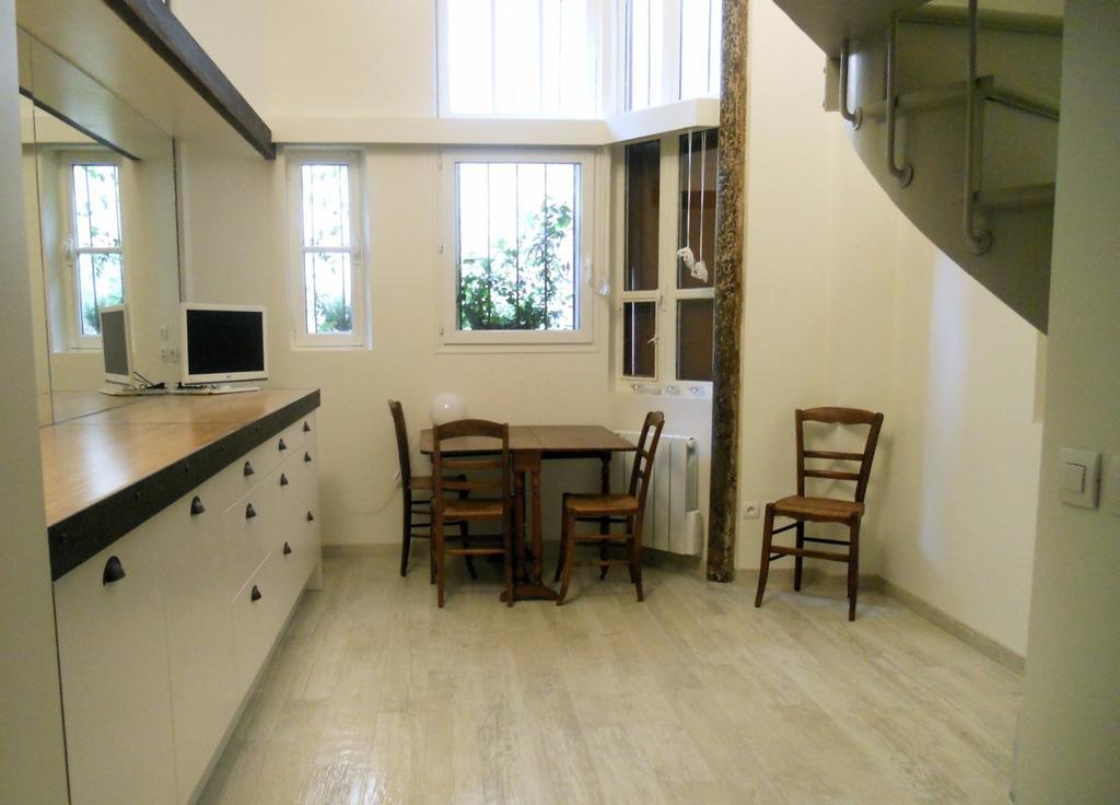 Urban Chic Montmartre Loft Apartment ปารีส ภายนอก รูปภาพ
